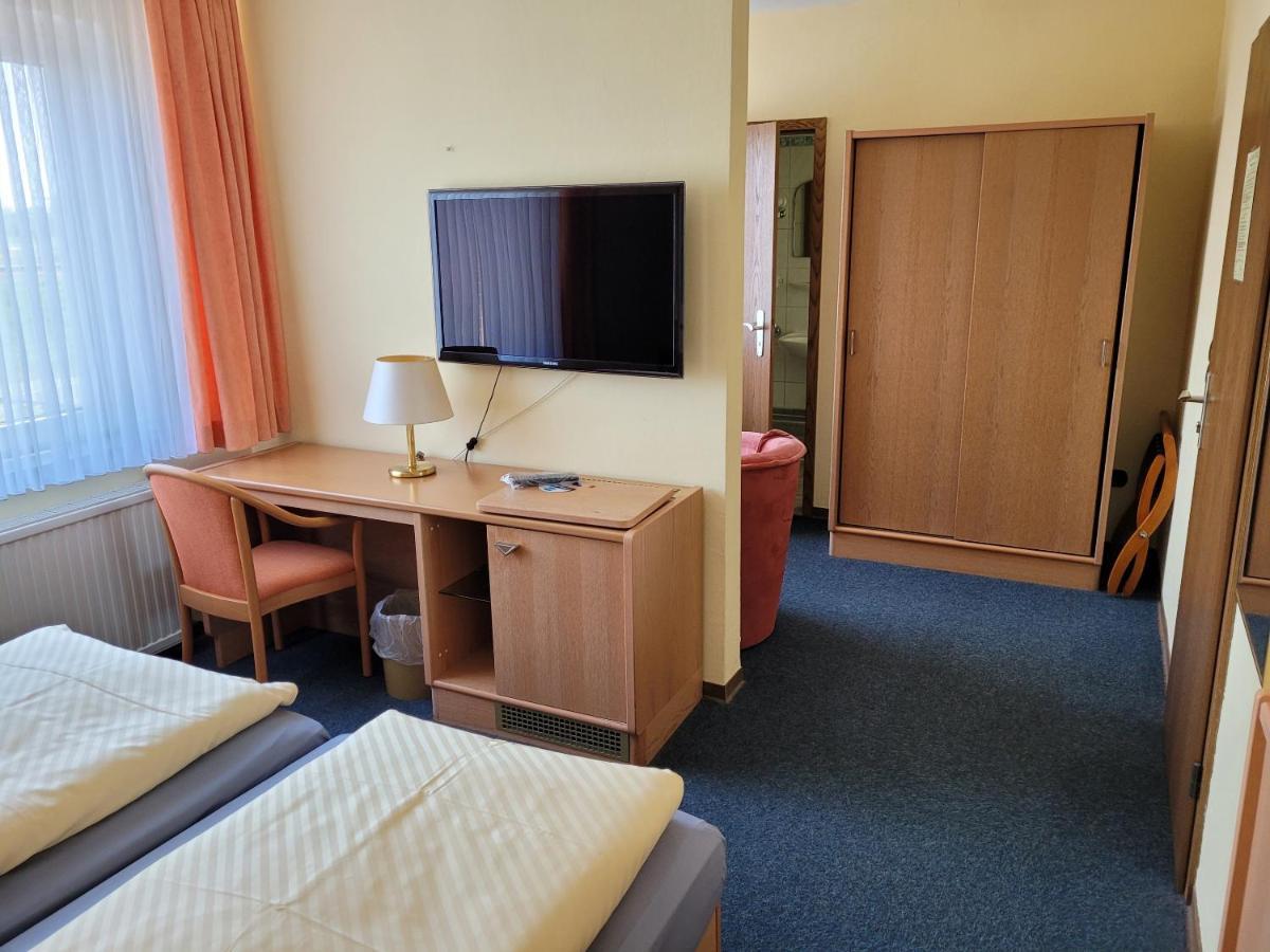 Ems-Hotel Emden Ngoại thất bức ảnh