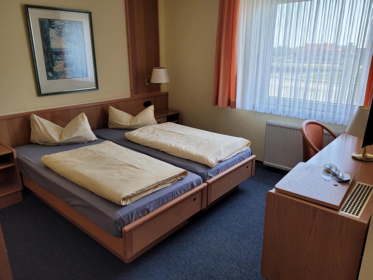 Ems-Hotel Emden Ngoại thất bức ảnh